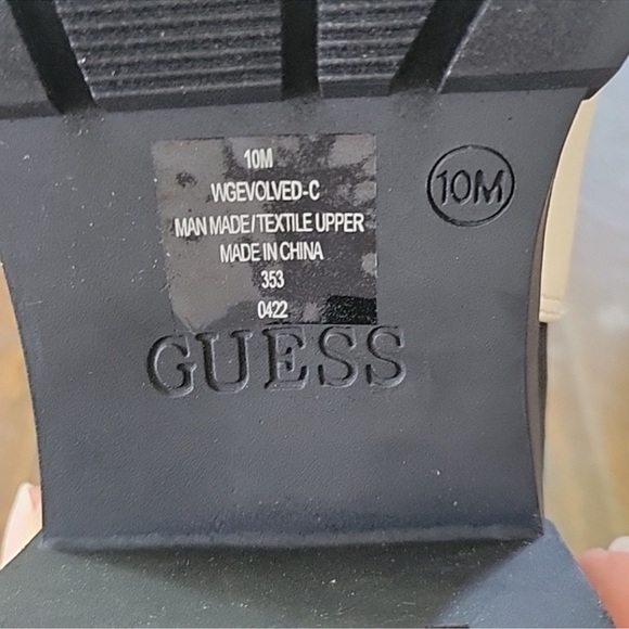 GUESS Lug Sole Chelsea Boots - Picture 8 of 10